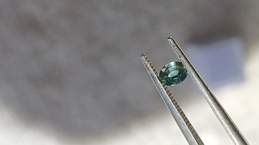 Australian Sapphire Oval Blue/Green Parti 4mm x 3.5mm